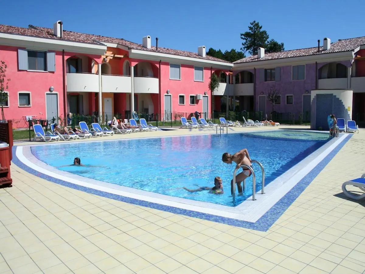 Charming Flat With Swimming Pool - Beahost Apartment Bibione