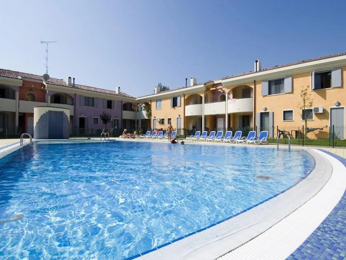 Charming Flat With Swimming Pool - Beahost Apartment Bibione