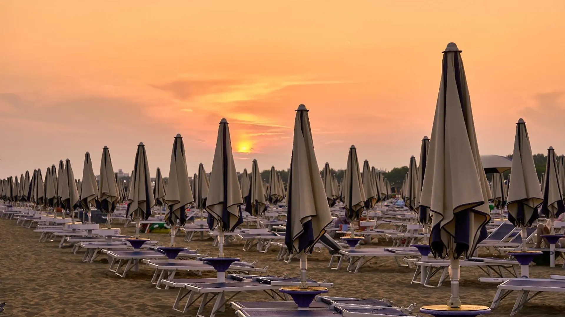 Charming Flat With Swimming Pool - Beahost Apartment Bibione Italy